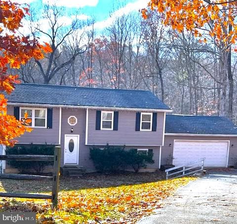 25137 Gallant Fox Drive photo 1