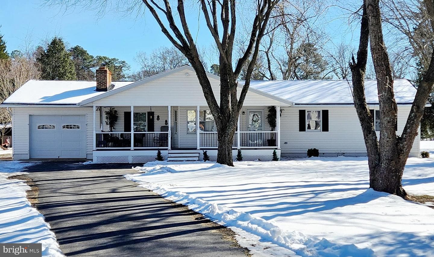 46030 Bates Road photo 1