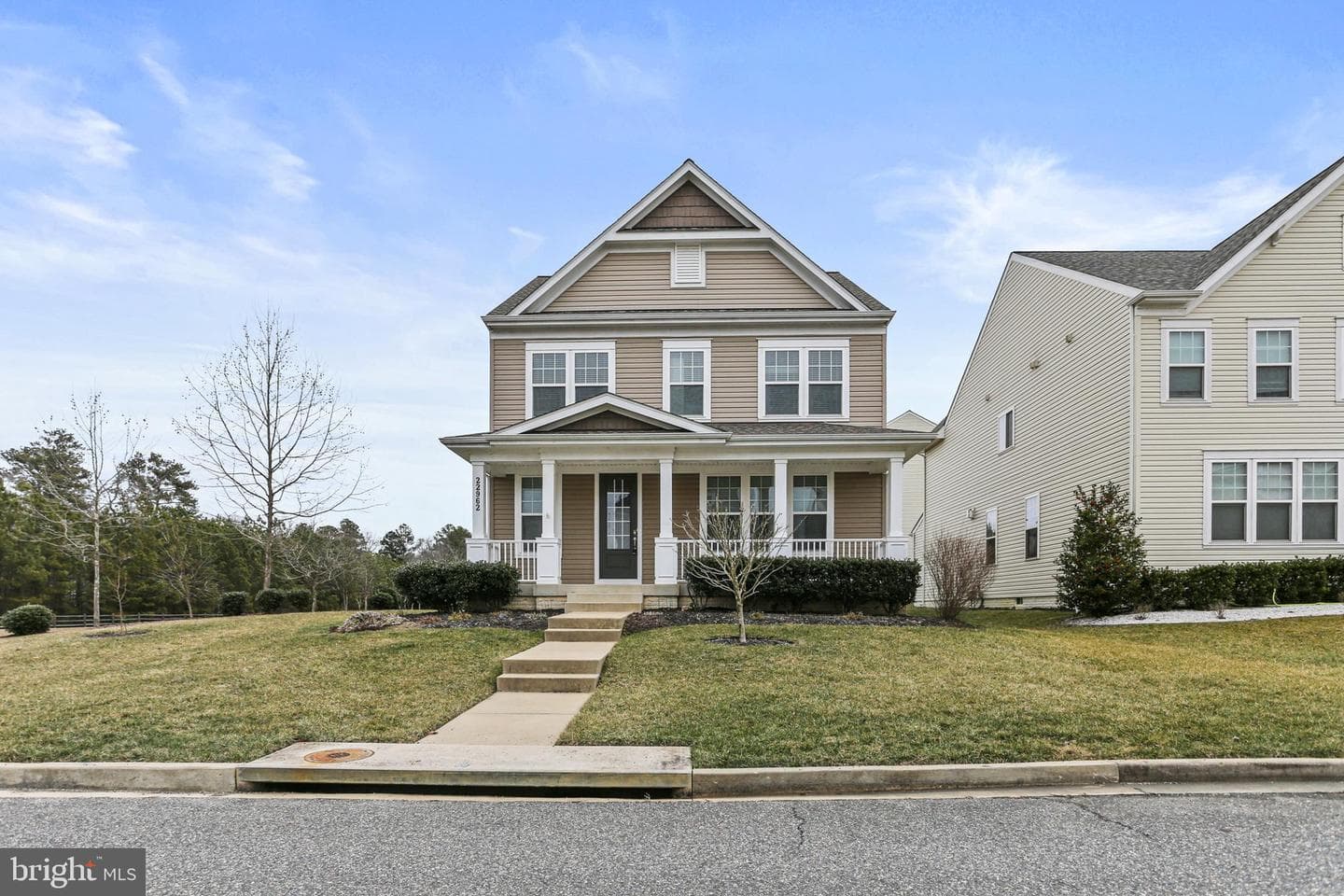 22962 Woodland Park Road photo 1