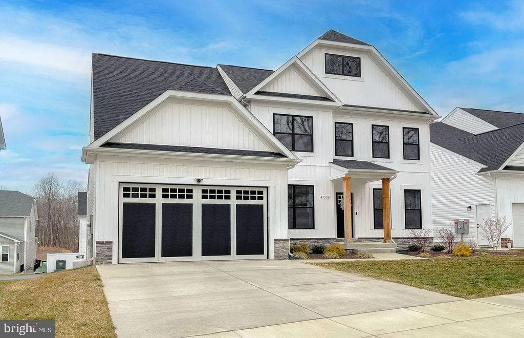 41536 Fairwood Court