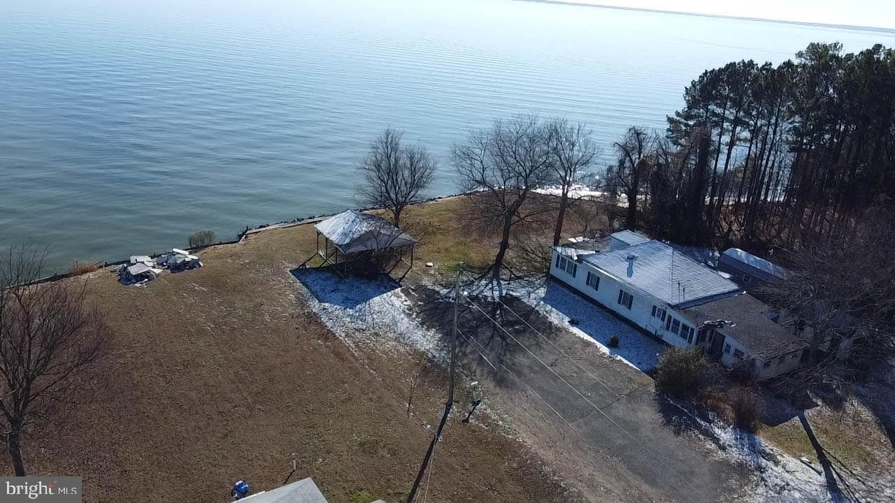 20815 Abell Road photo 1