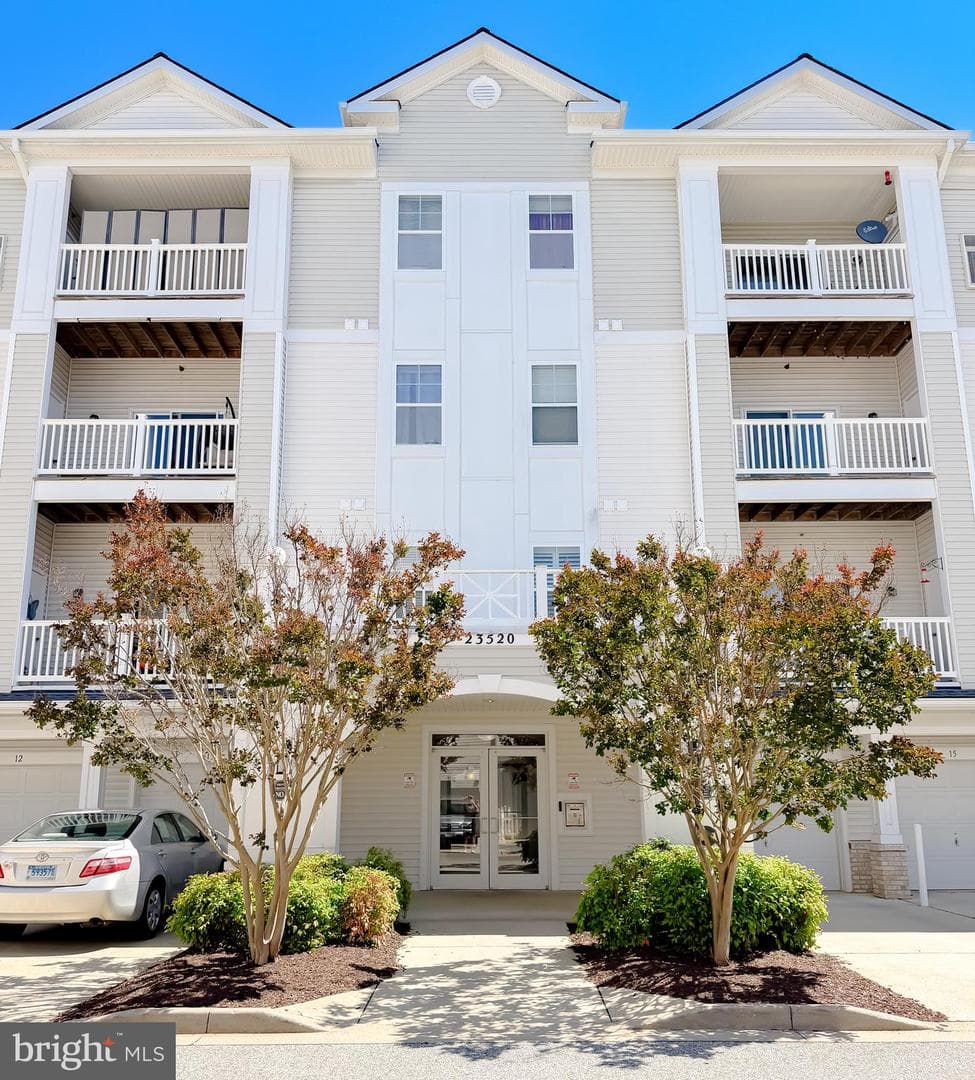 23520 F D R Boulevard #202