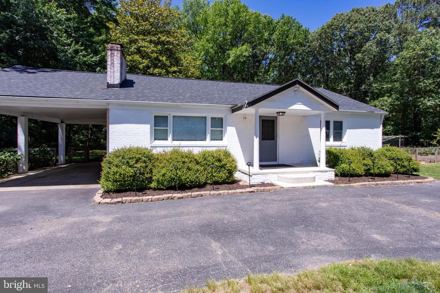 20623 Poplar Ridge Road E photo 1