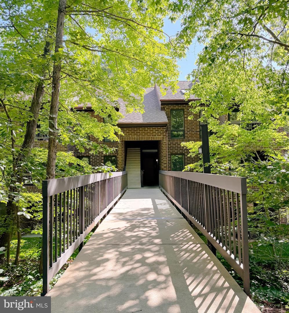 23250 Chestnut Oak Court #8c