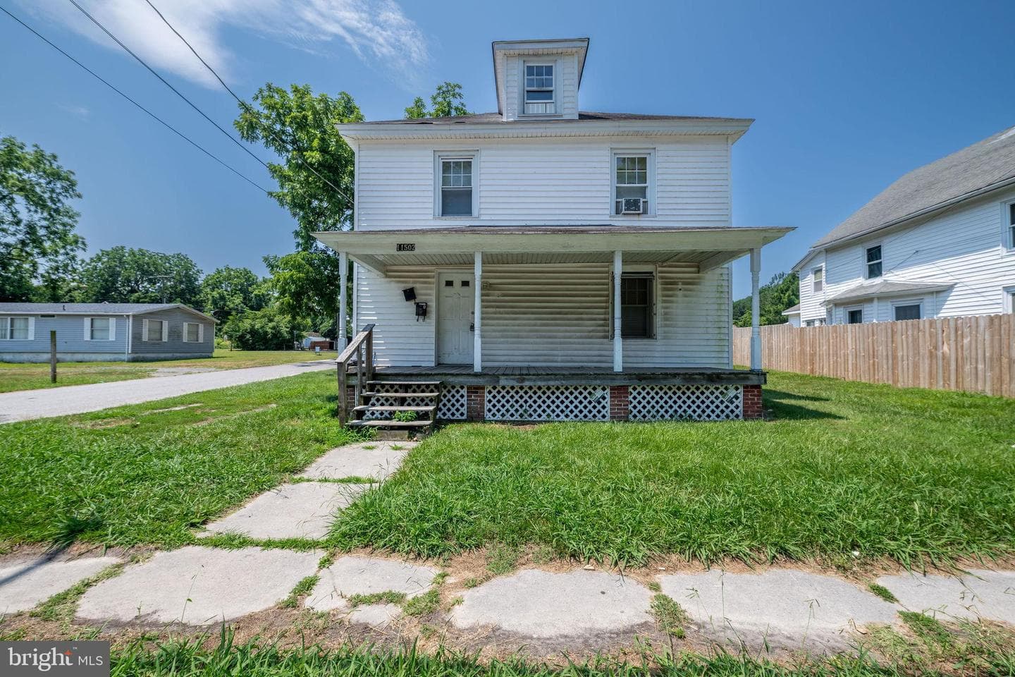 11502 Beckford Avenue photo 1