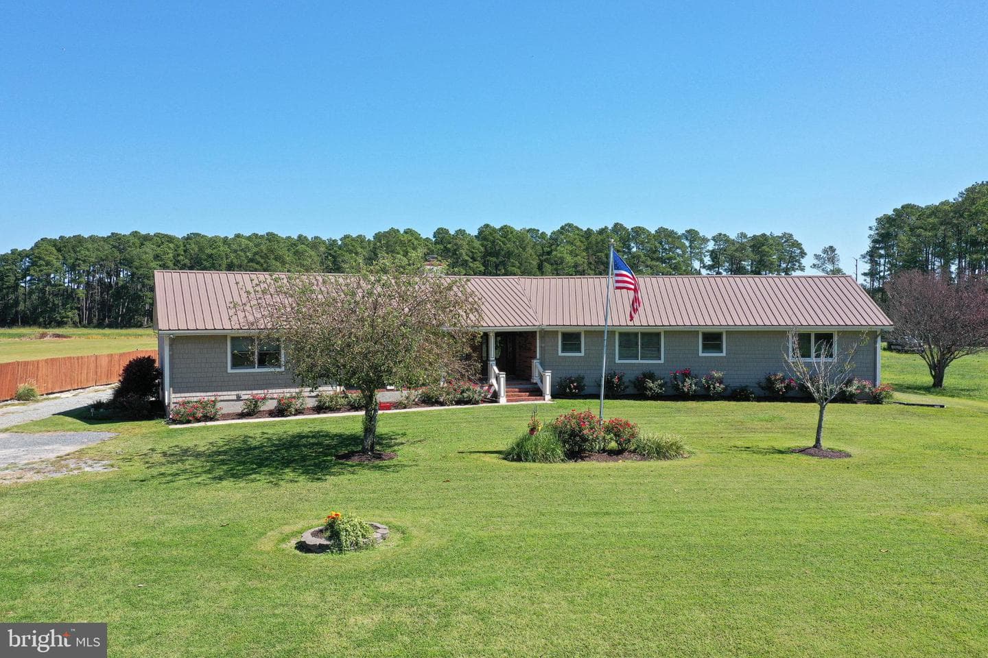 27949 Phoenix Church Road photo 1