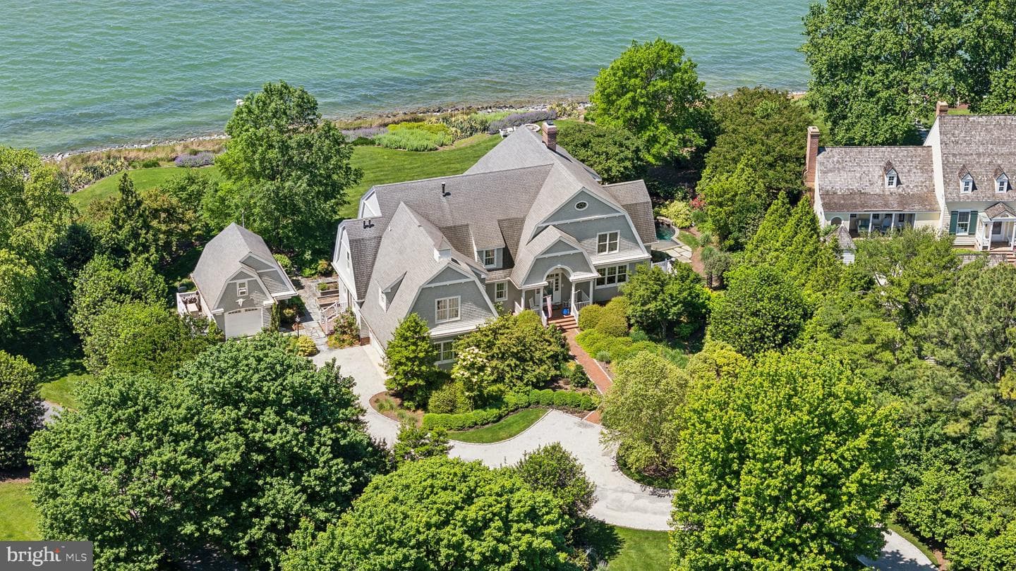 26025 Bachelors Harbor Drive photo 1