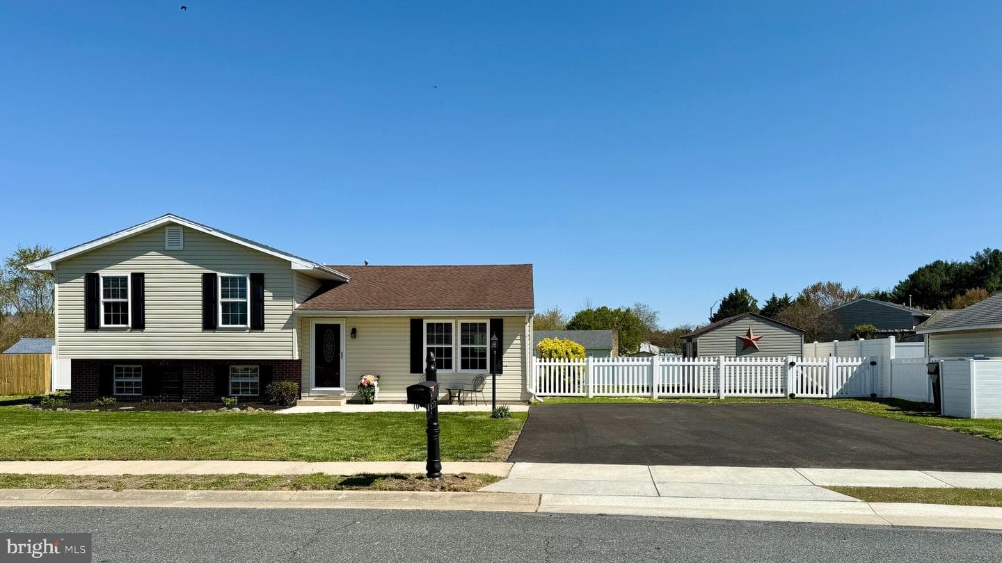 8635 Brenton Drive photo 1