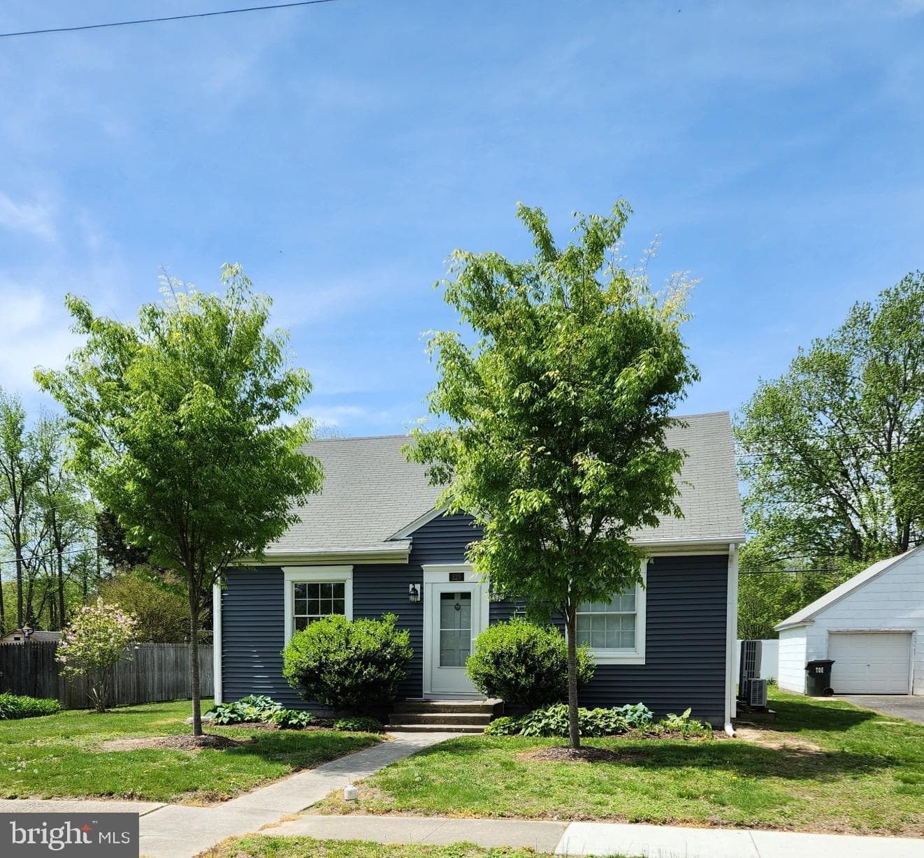 225 Wye Avenue photo 1