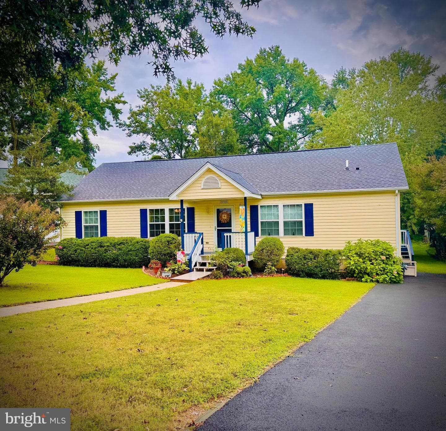 29703 Lakeview Court photo 1