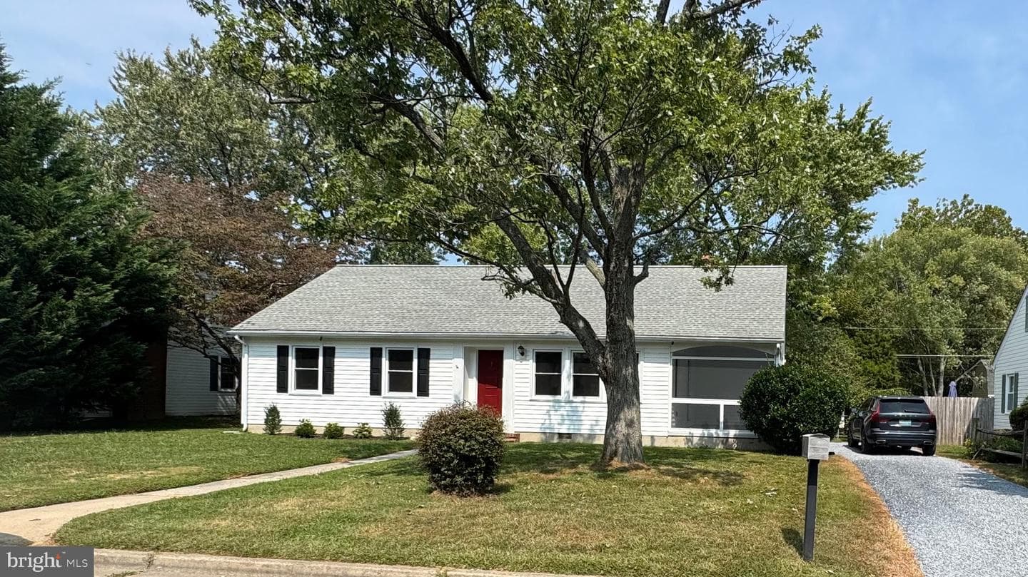 703 Howard Street photo 1