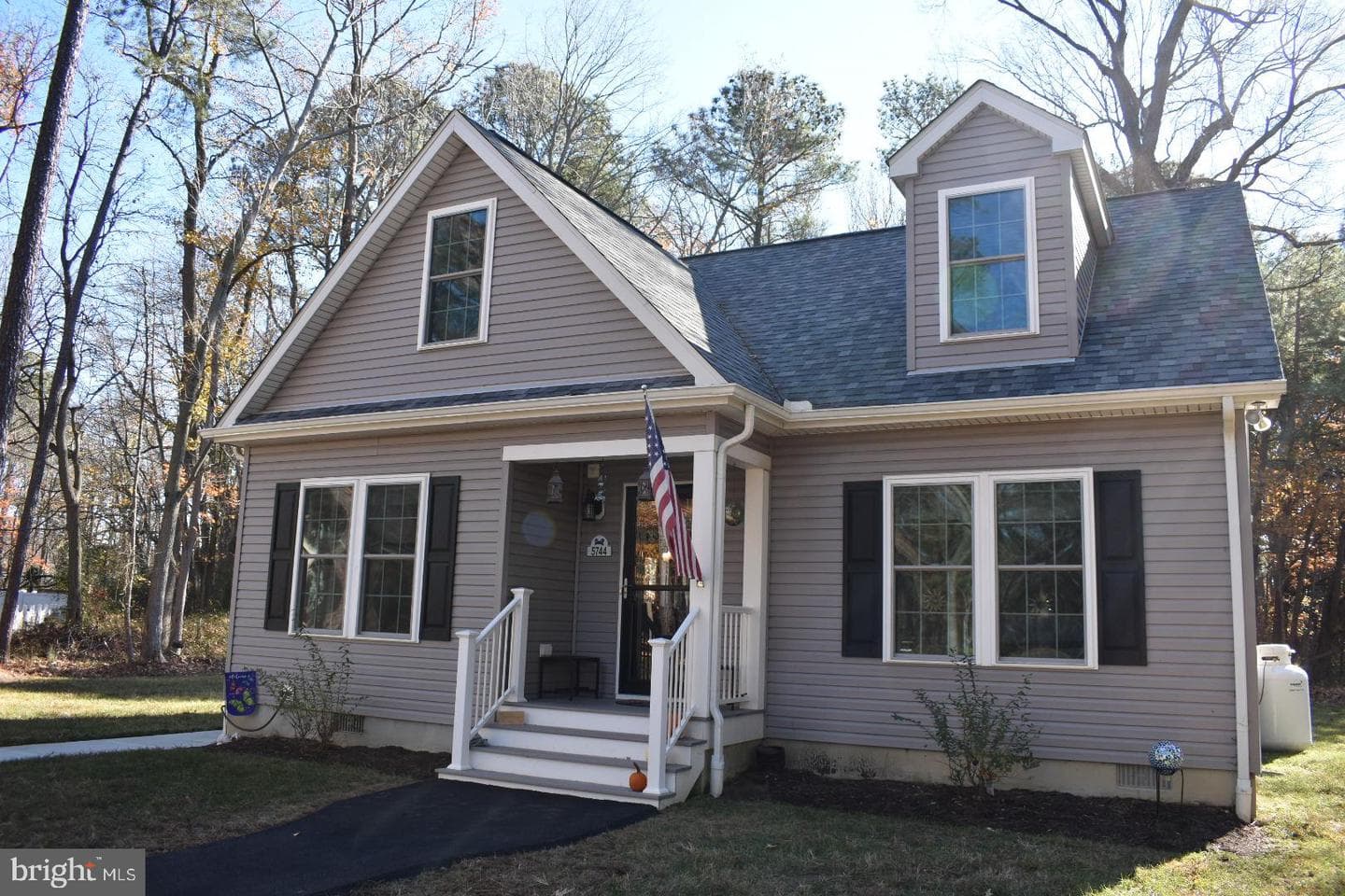 5744 Johns Way photo 1