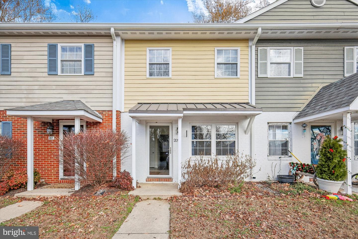 209 Webb Lane photo 1
