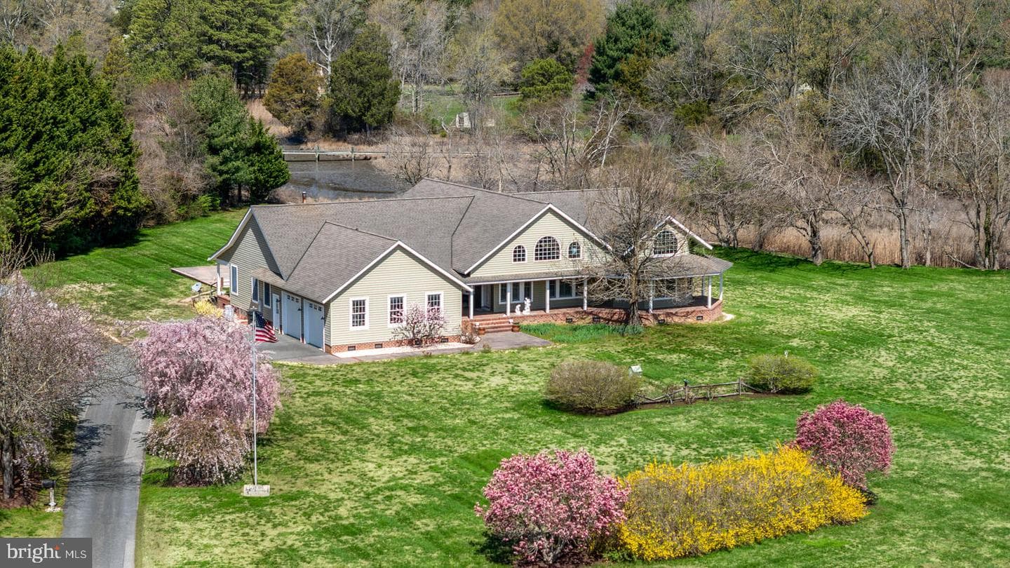 7605 Pendleton Farm Lane photo 1