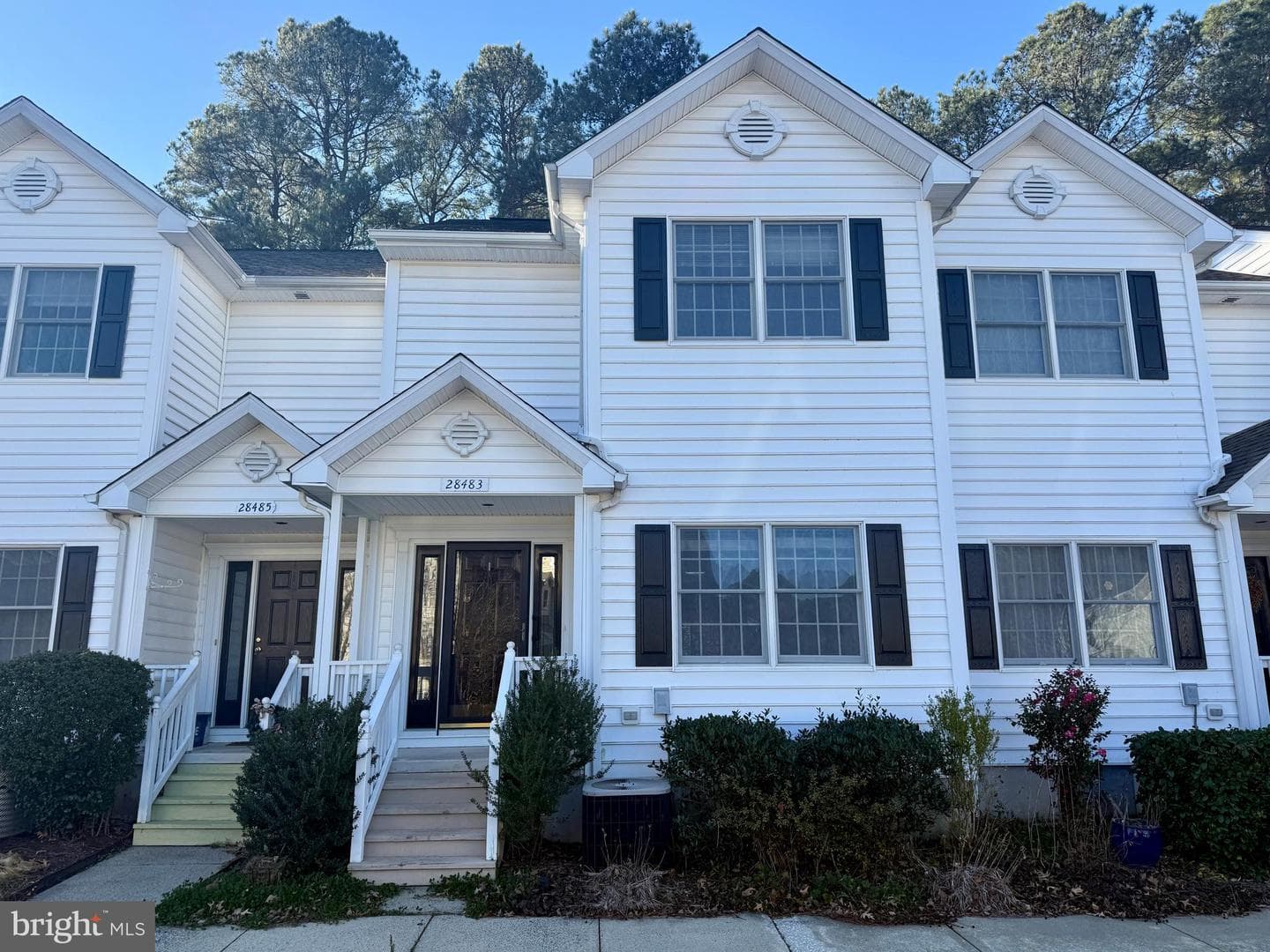 28483 Pinehurst Circle photo 1