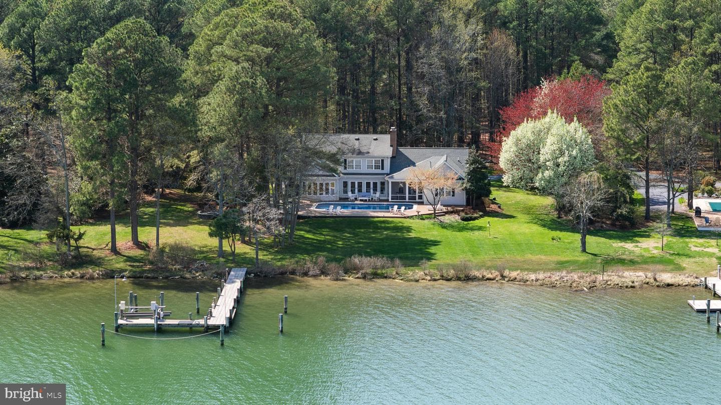 22707 Marshall Lane photo 1