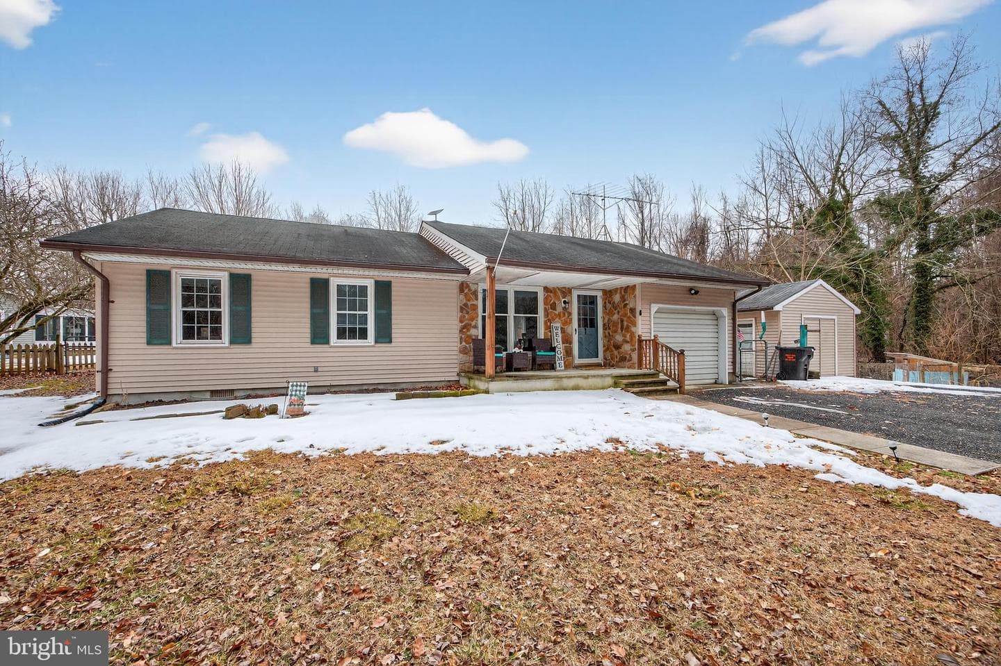 32013 Tuckahoe Avenue photo 1