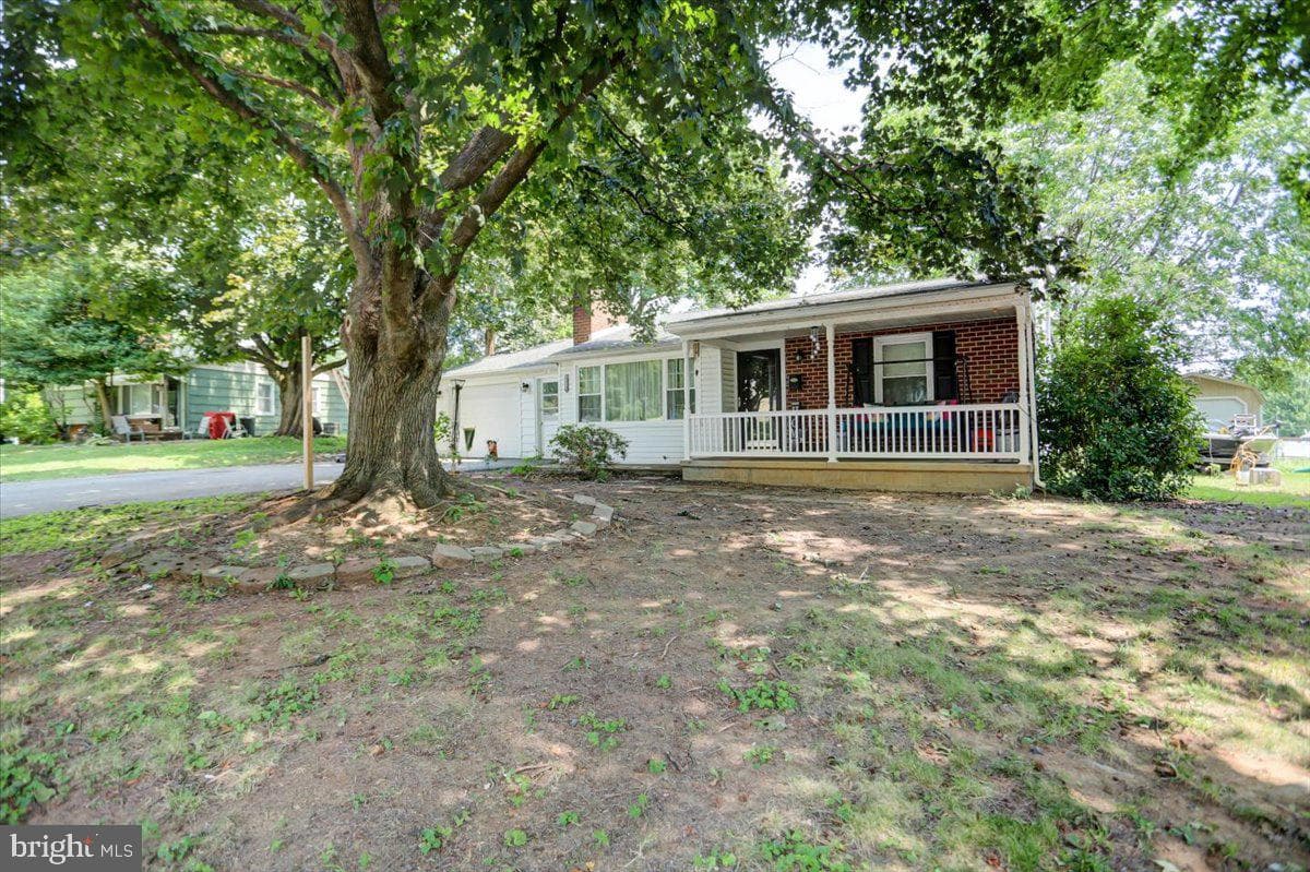 11309 Greenberry Road photo 1