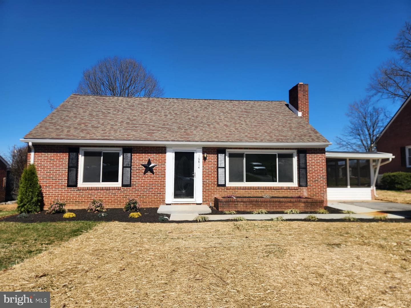 16814 Hampton Road photo 1