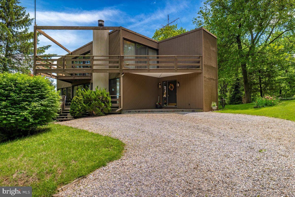 19611 Longmeadow Road photo 1