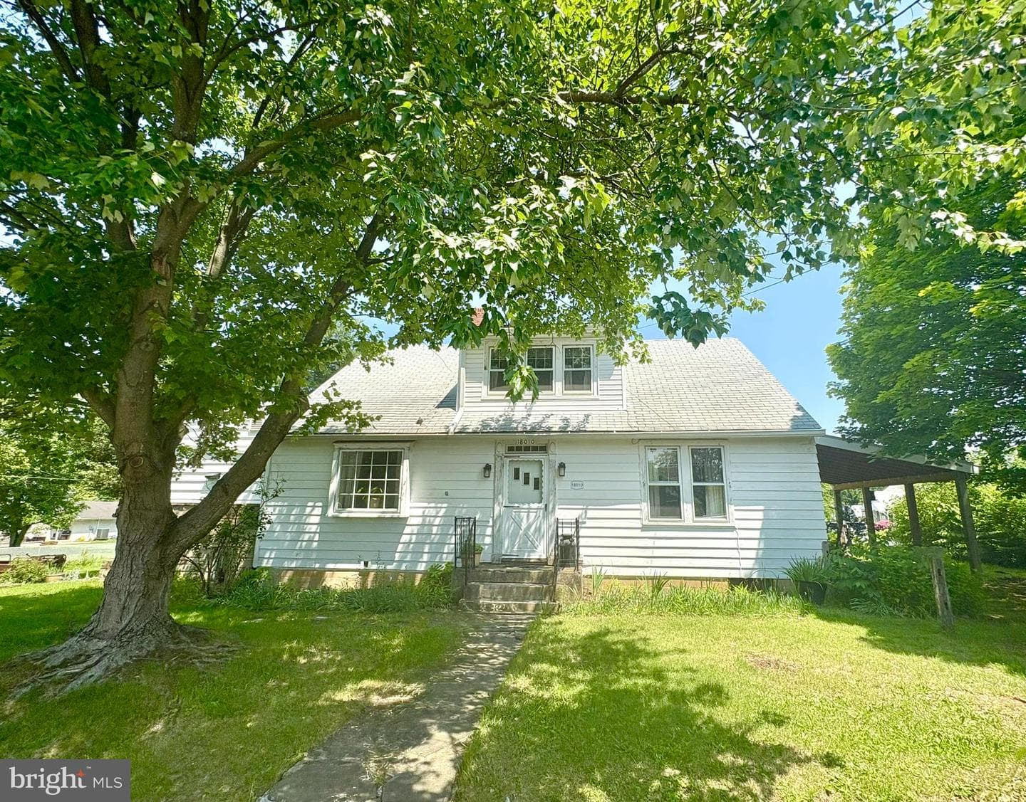 18010 Alpine Drive photo 1
