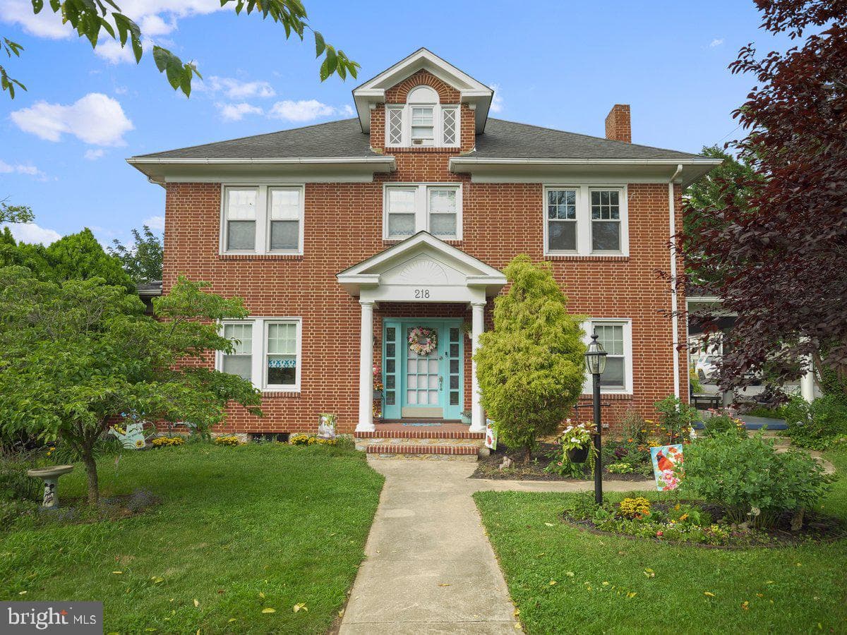 218 E Baltimore Street photo 1