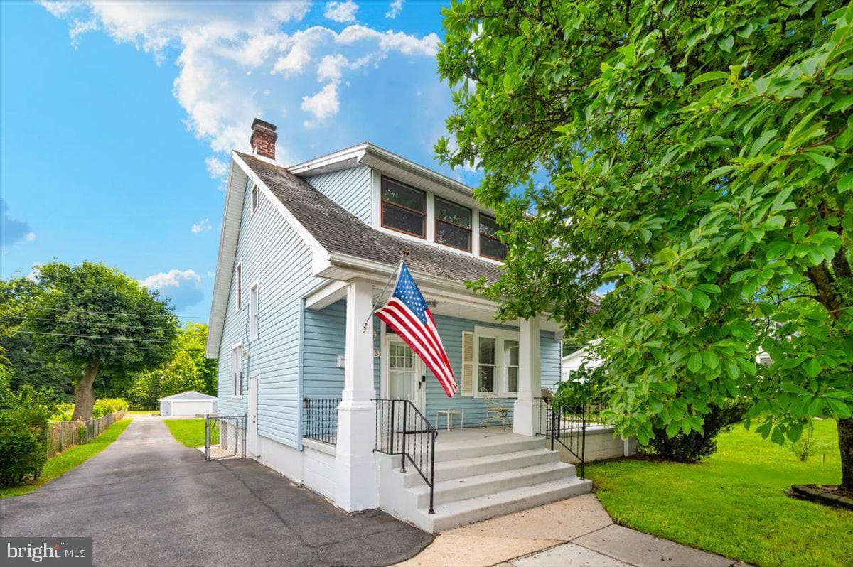 11113 Glenside Avenue photo 1