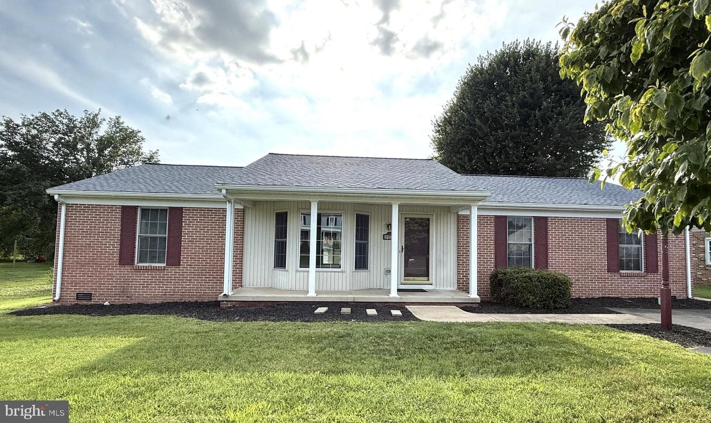 14102 Maugansville Road photo 1