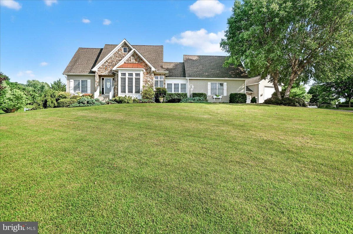 3117 Valley View Court photo 1