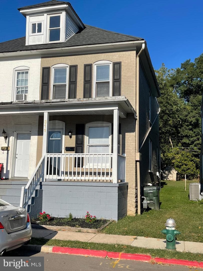 311 Ridge Avenue photo 1