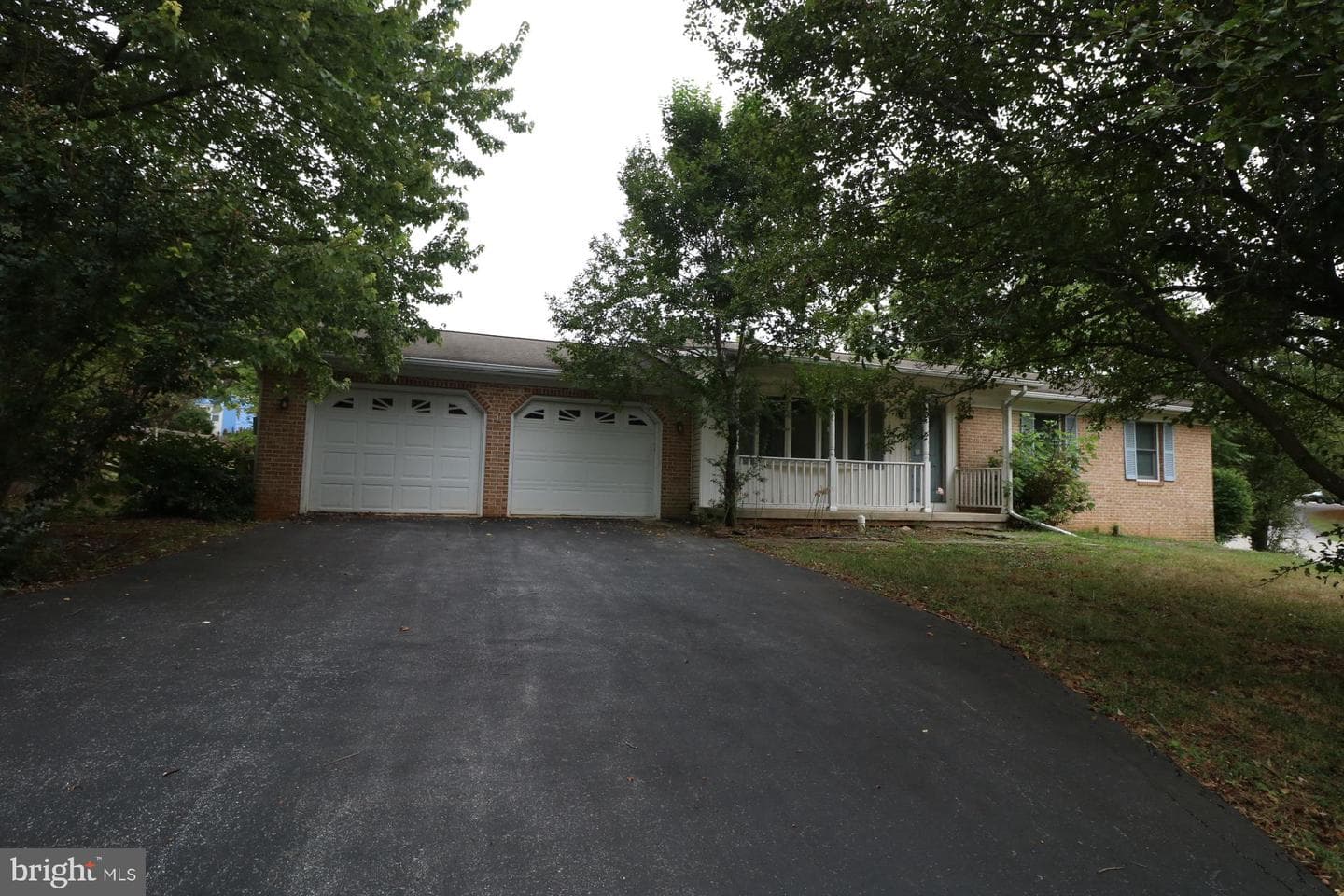 6 Mallard Lane photo 1