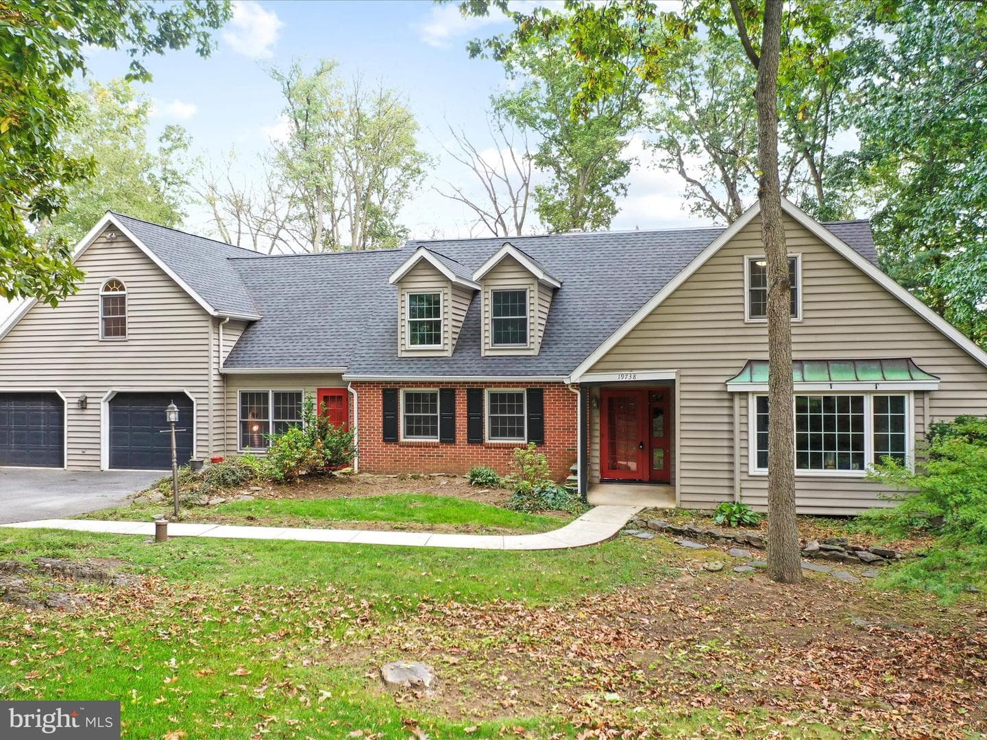 19738 Longmeadow Road photo 1