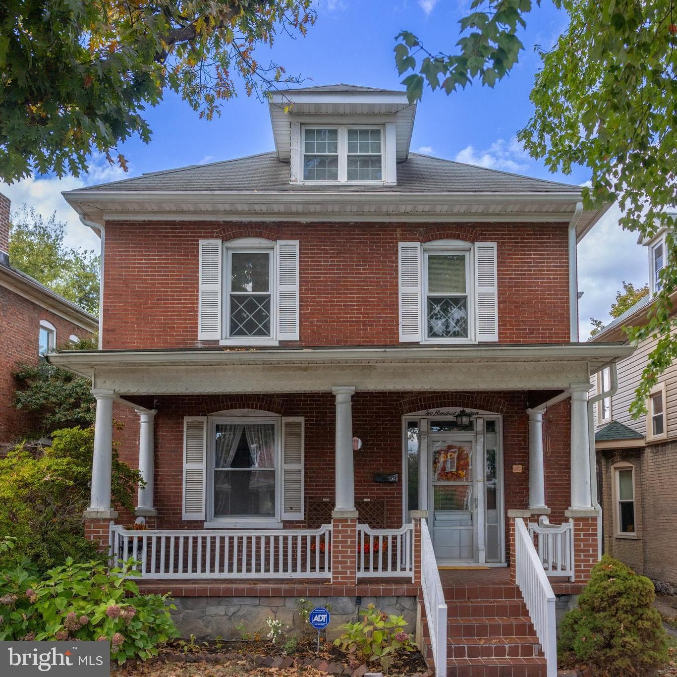 219 Westside Avenue photo 1