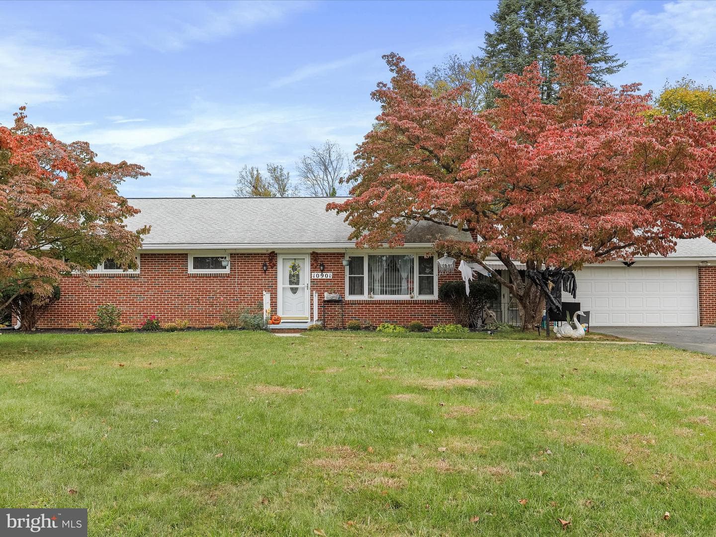10901 Roessner Avenue photo 1