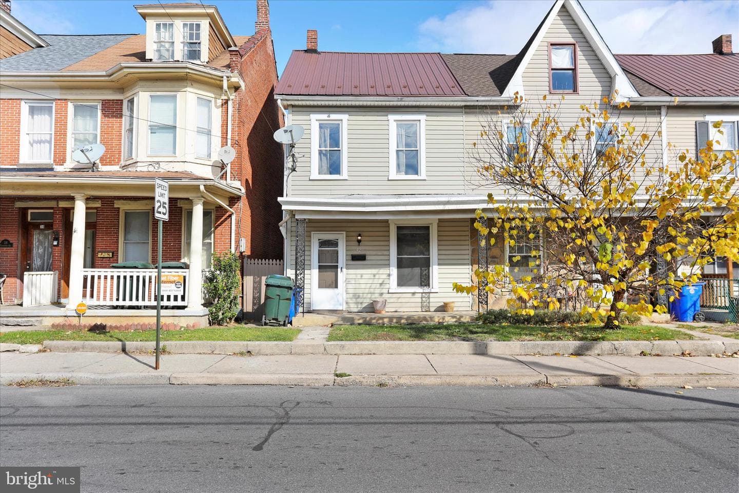 42 Fairground Avenue photo 1