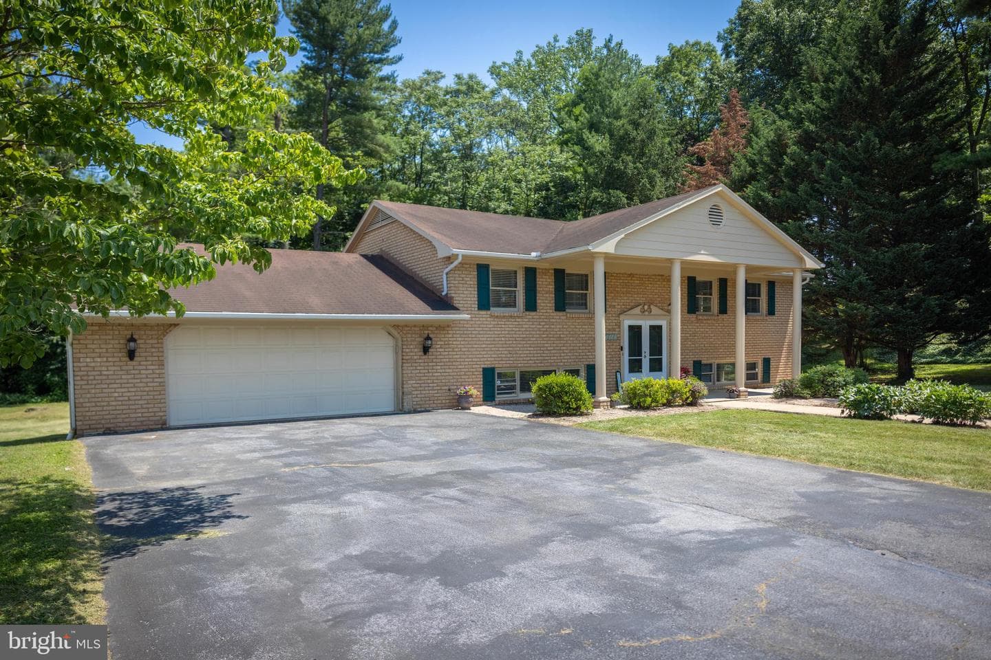 10813 Wilcox Drive photo 1