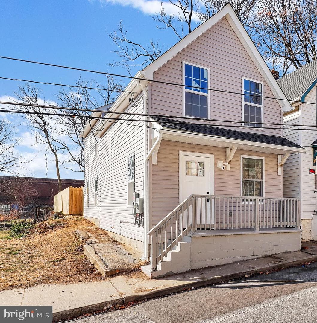 133 Bethel Street photo 1