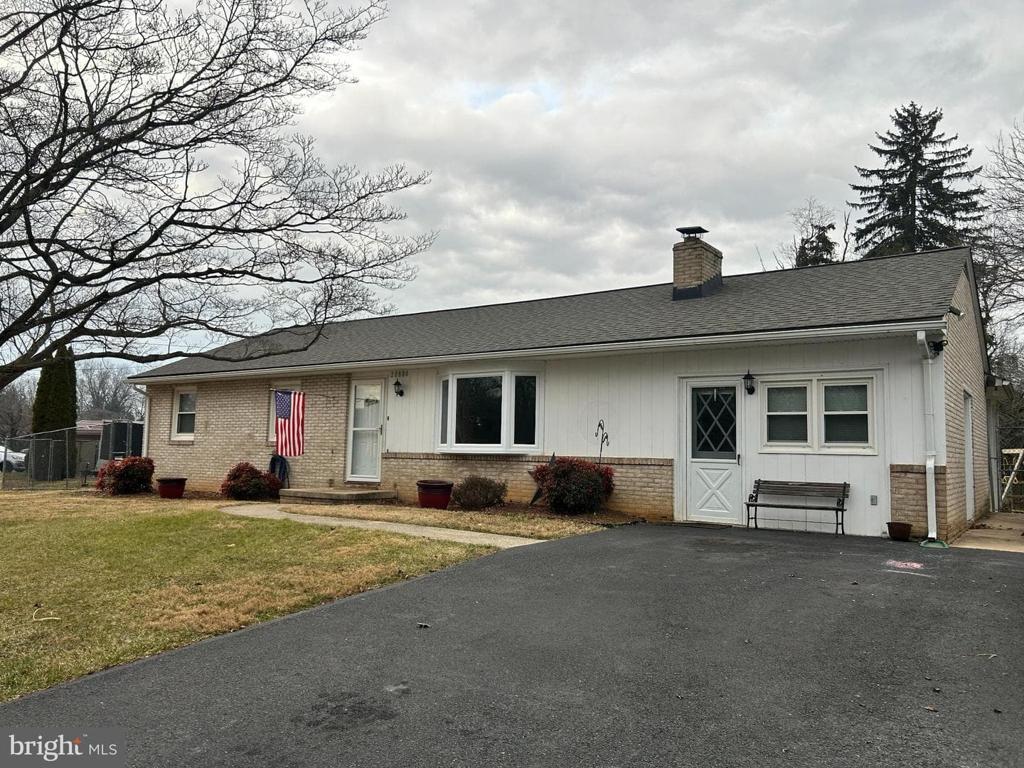 20800 Emerald Drive photo 1