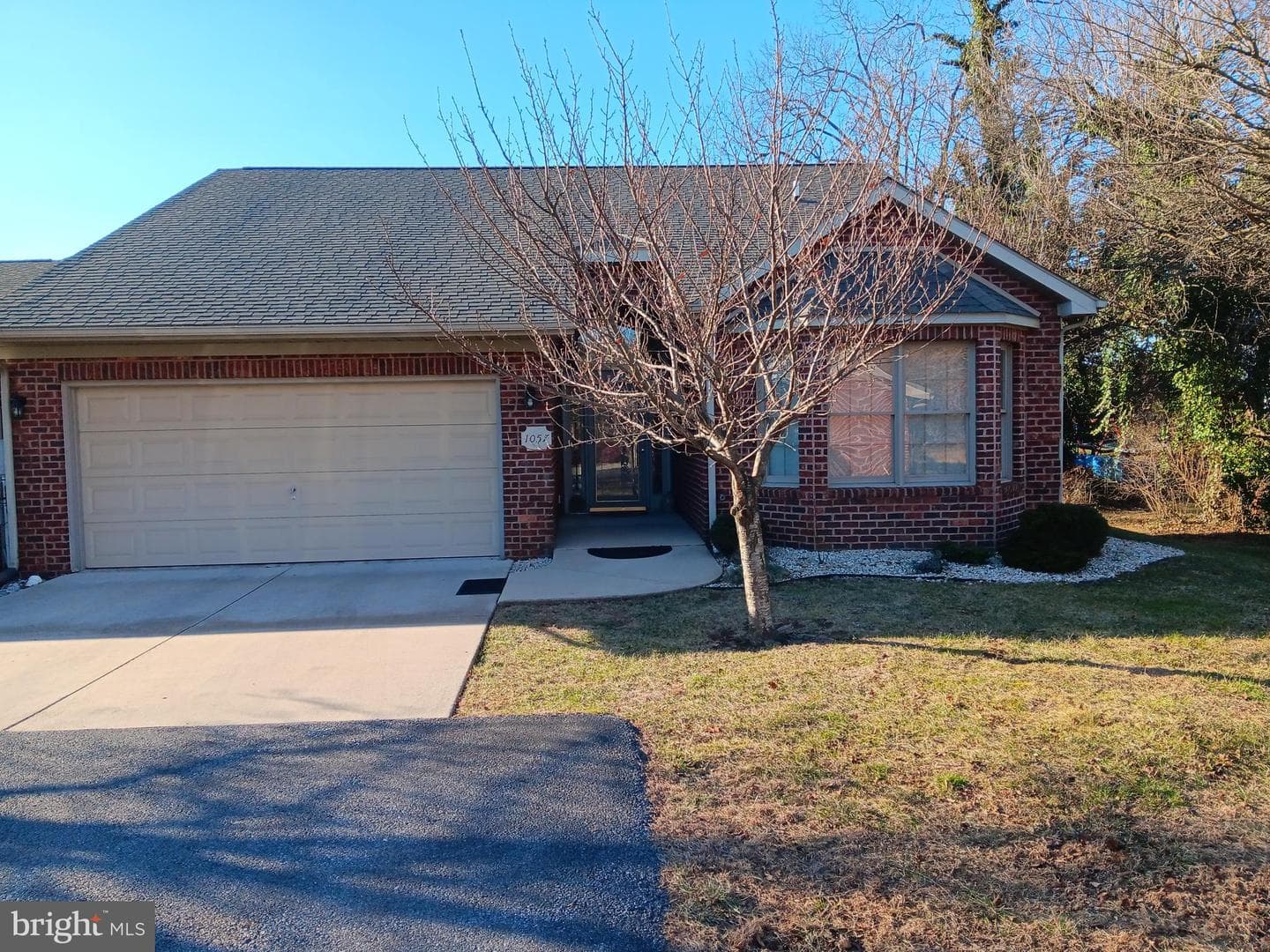 1057 Matthew Court photo 1