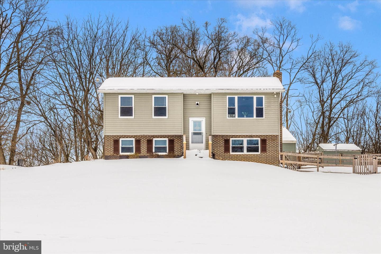 17935 College Road photo 1