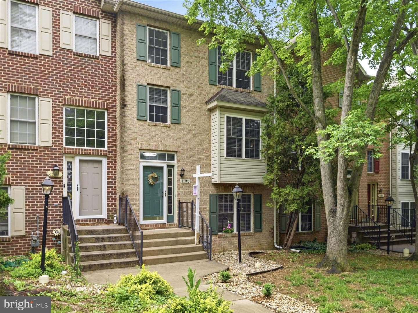 1185 Lindsay Lane photo 1