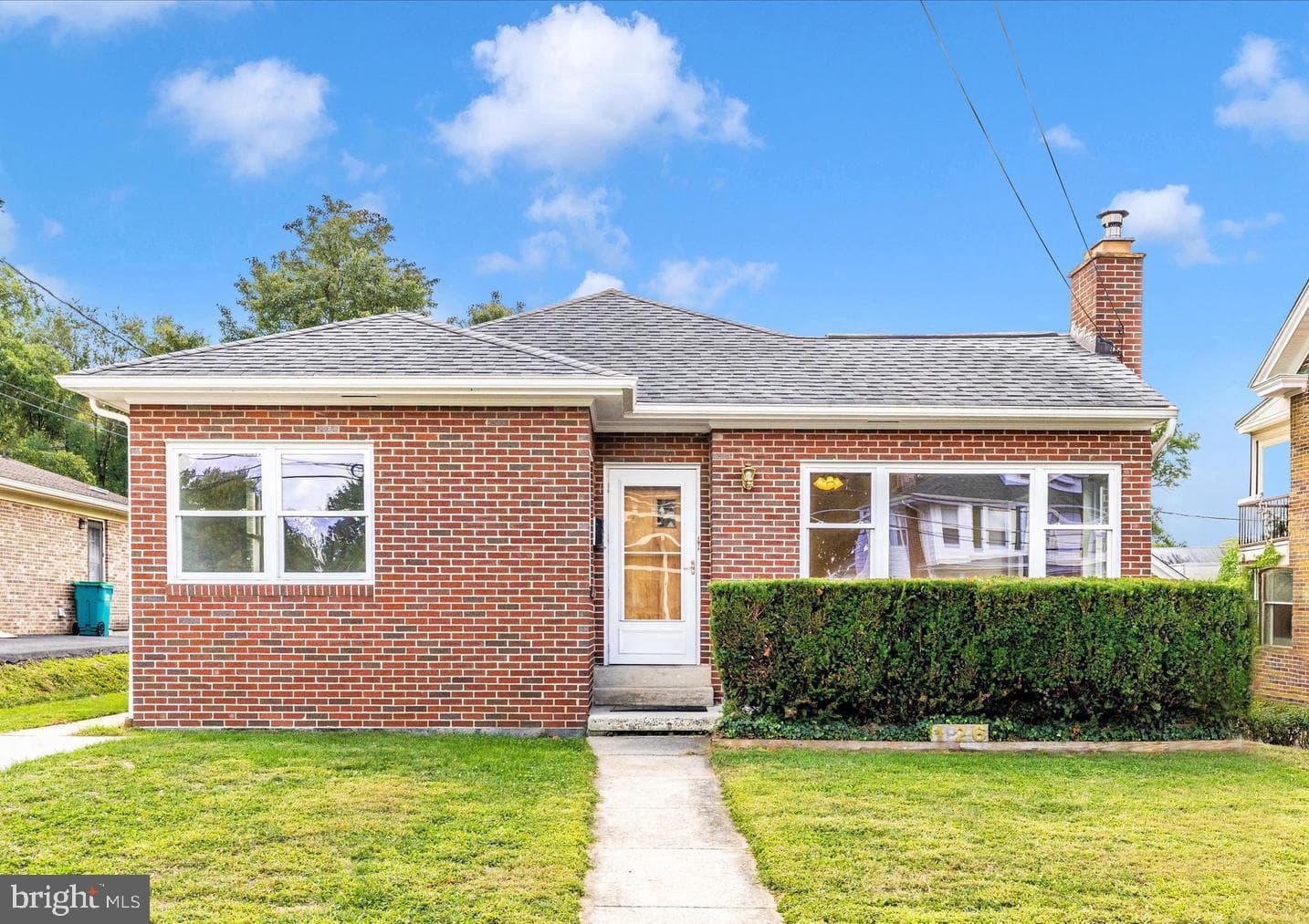 126 Lakin Avenue