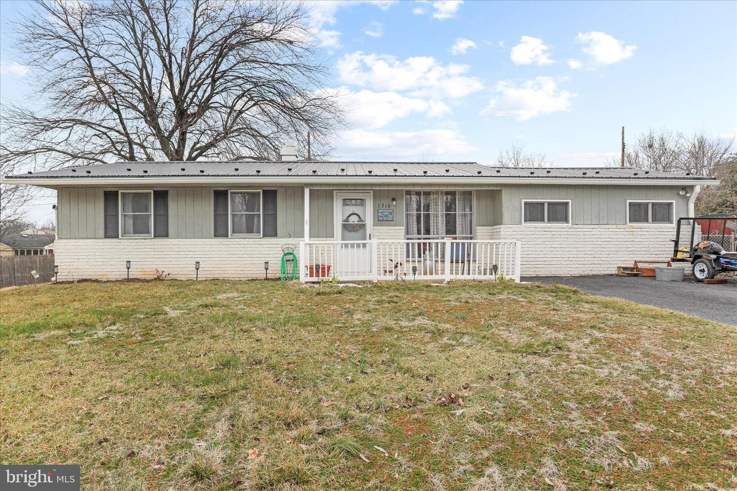 1316 Outer Drive photo 1