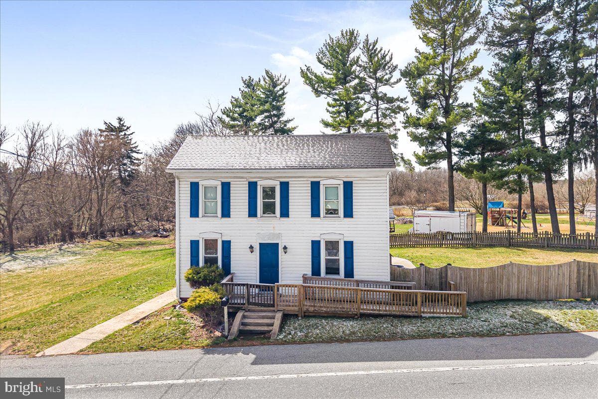 1275 Jefferson Boulevard photo 1