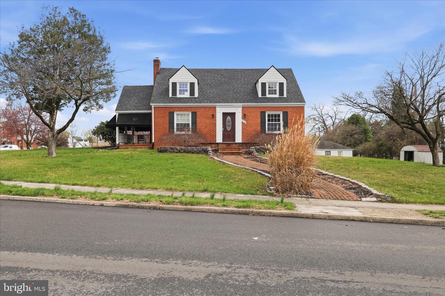 318 Mealey Parkway