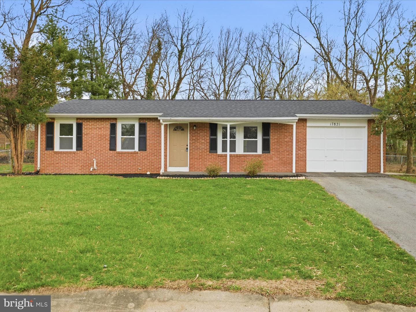 17821 Greentree Lane photo 1