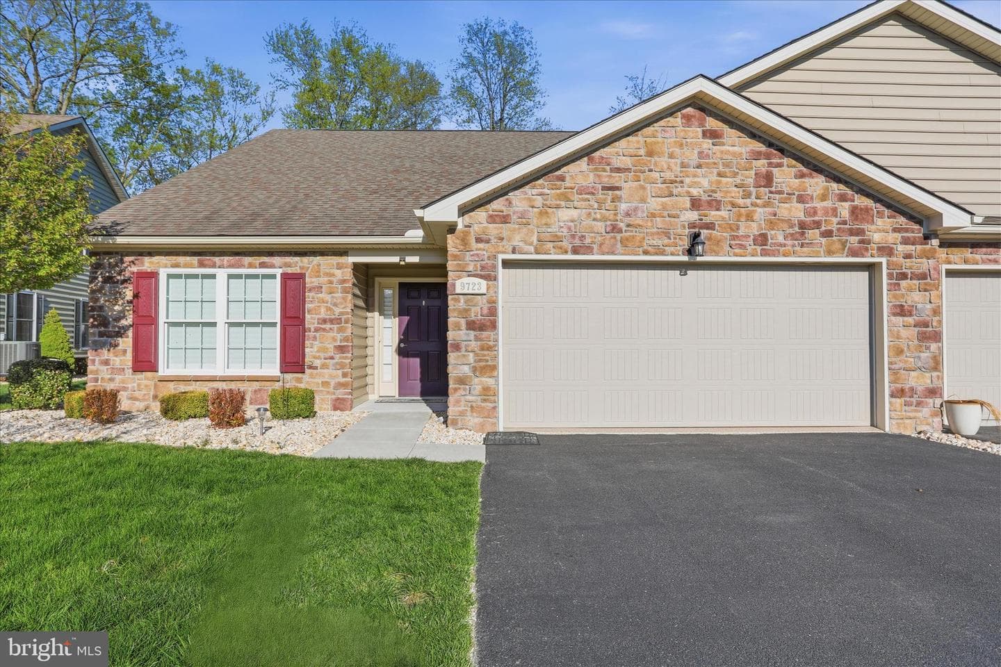 9723 Cobble Stone Court