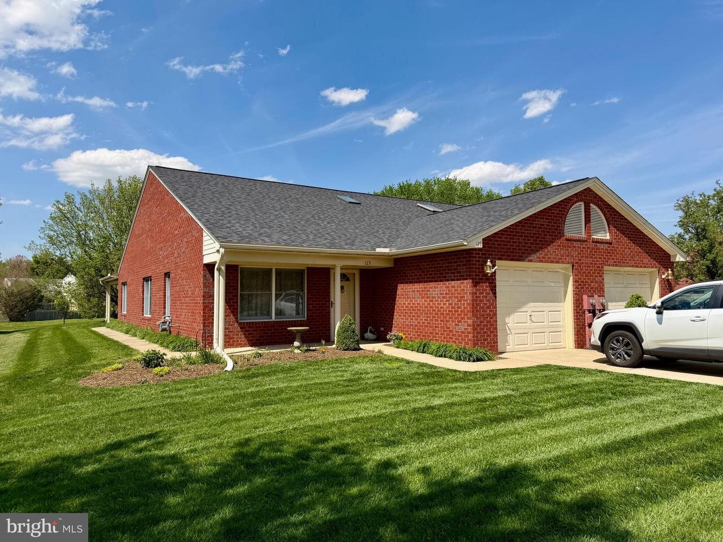 129 Chantilly Court