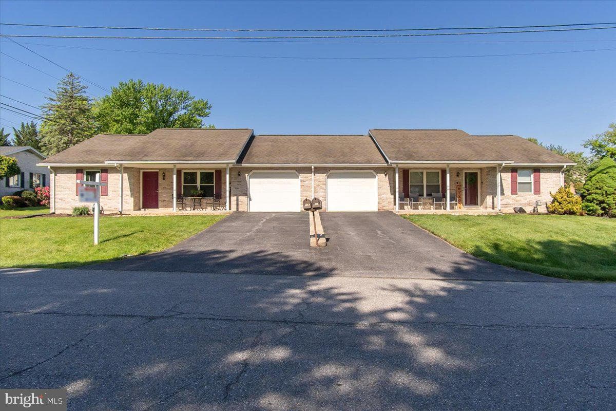 13401 Cherry Tree Circle