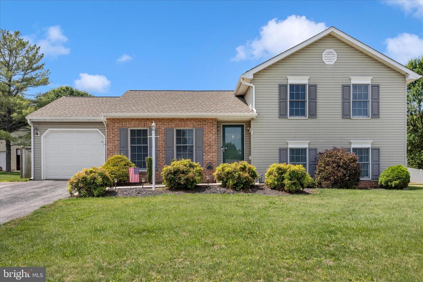 109 Rebeccas Court